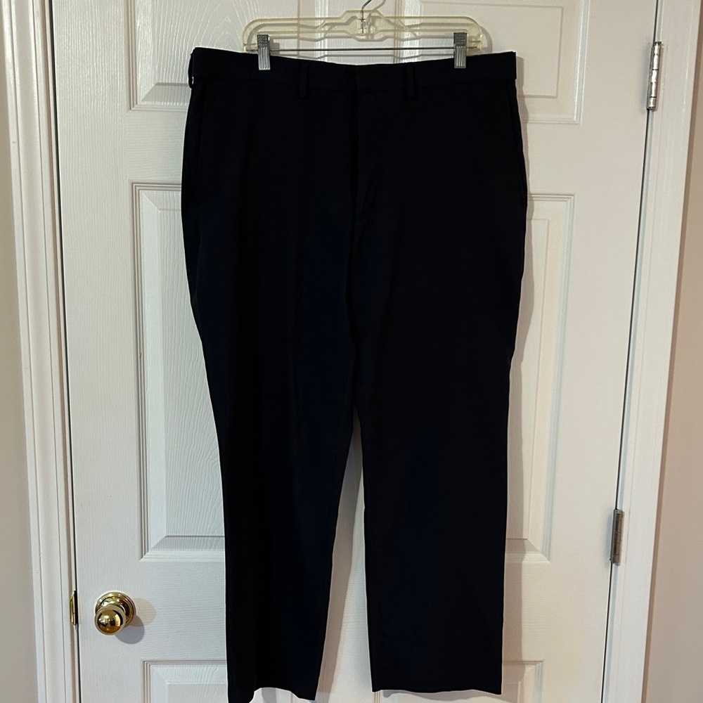 Haggar Men's Classic Black Dress Pants